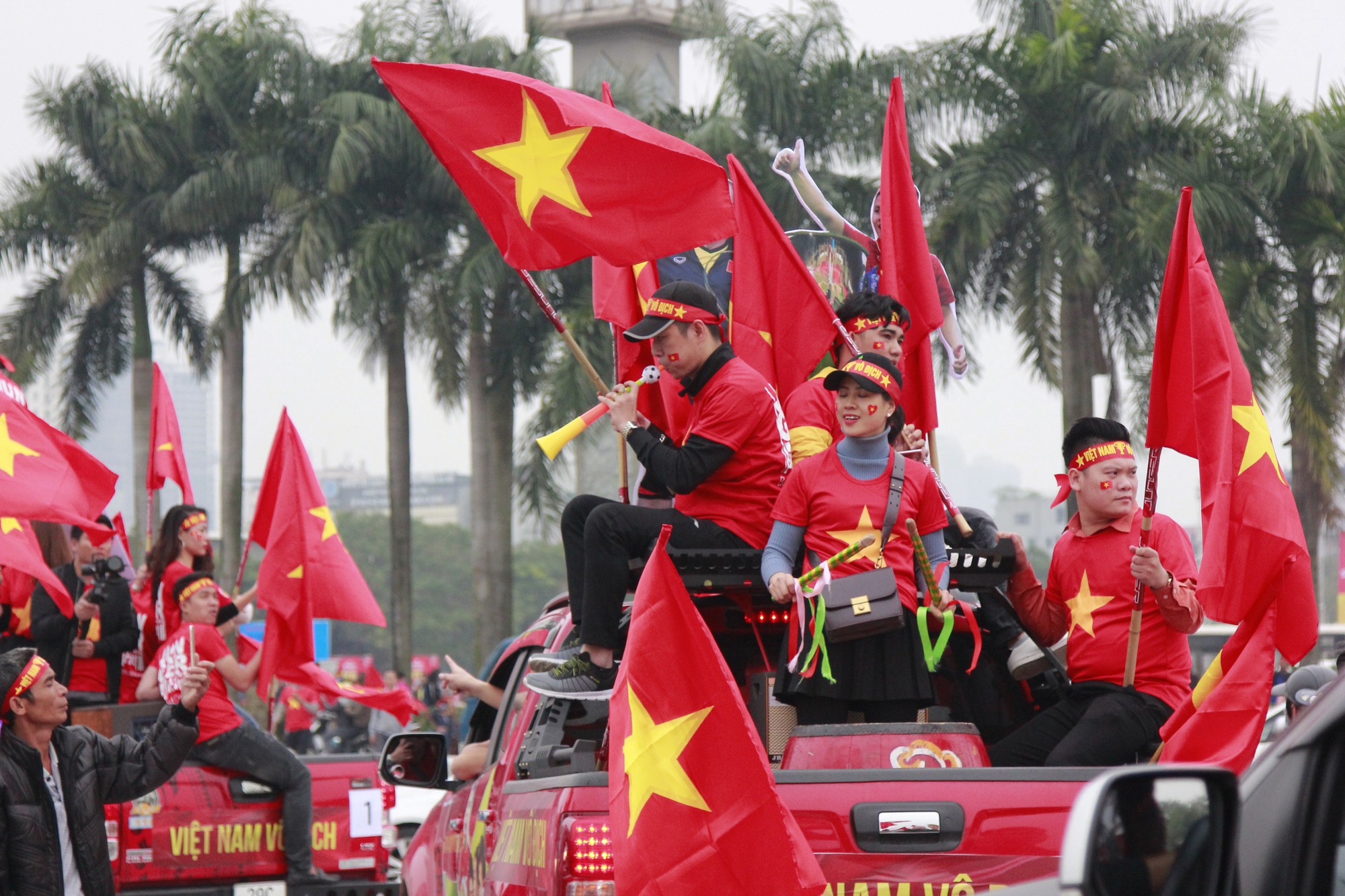 S&acirc;n Mỹ Đ&igrave;nh n&oacute;ng hừng hực trước trận quyết đấu Việt Nam - Malaysia - Ảnh 11.