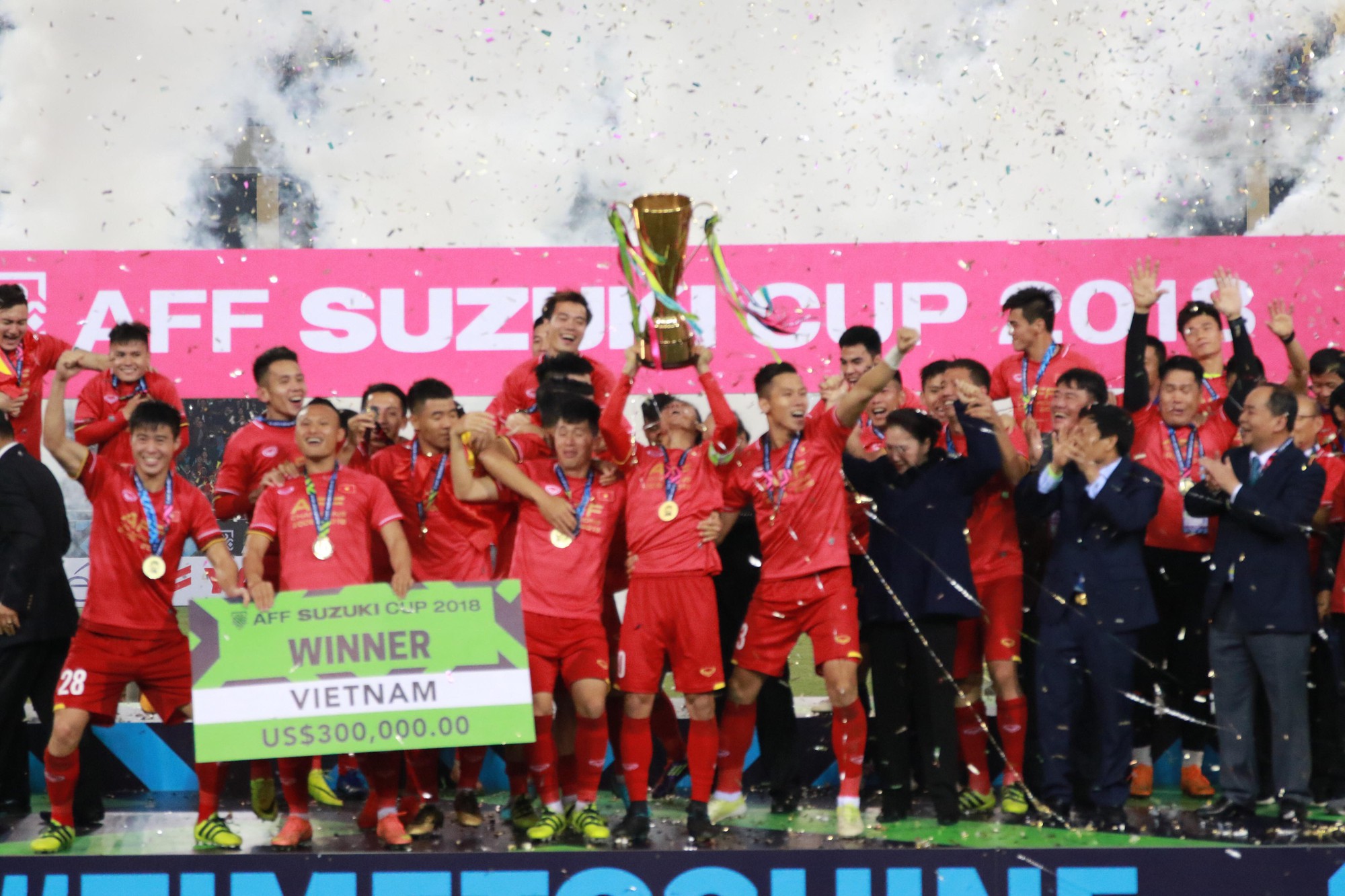 Thắng Malaysia, Việt Nam lên ngôi vô địch Đông Nam Á 2018