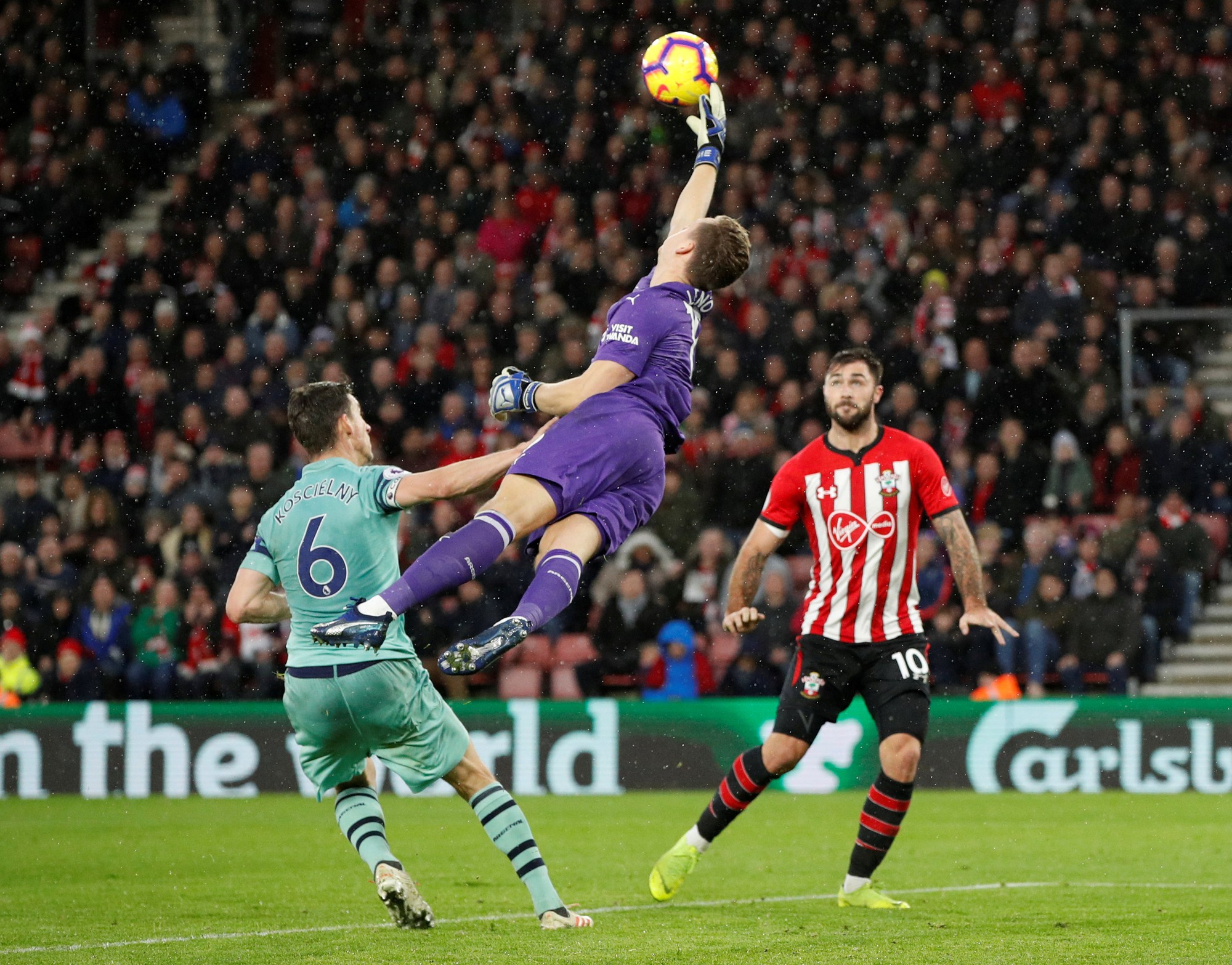 Man United miễn cưỡng v&agrave;o Top 6 sau thảm bại đại chiến ở Anfield - Ảnh 8.