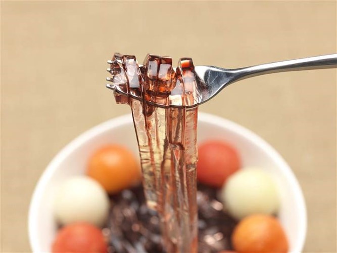 Món mì ramen trộn kem ốc quế khó hiểu của người Nhật - Ảnh 10.