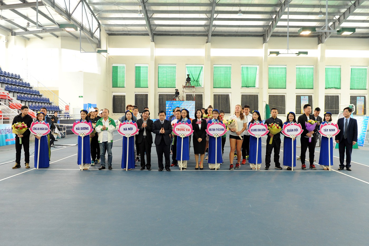 Cho&aacute;ng với chiến thắng trắng của người đẹp Aliz&eacute; Lim  - Ảnh 1.