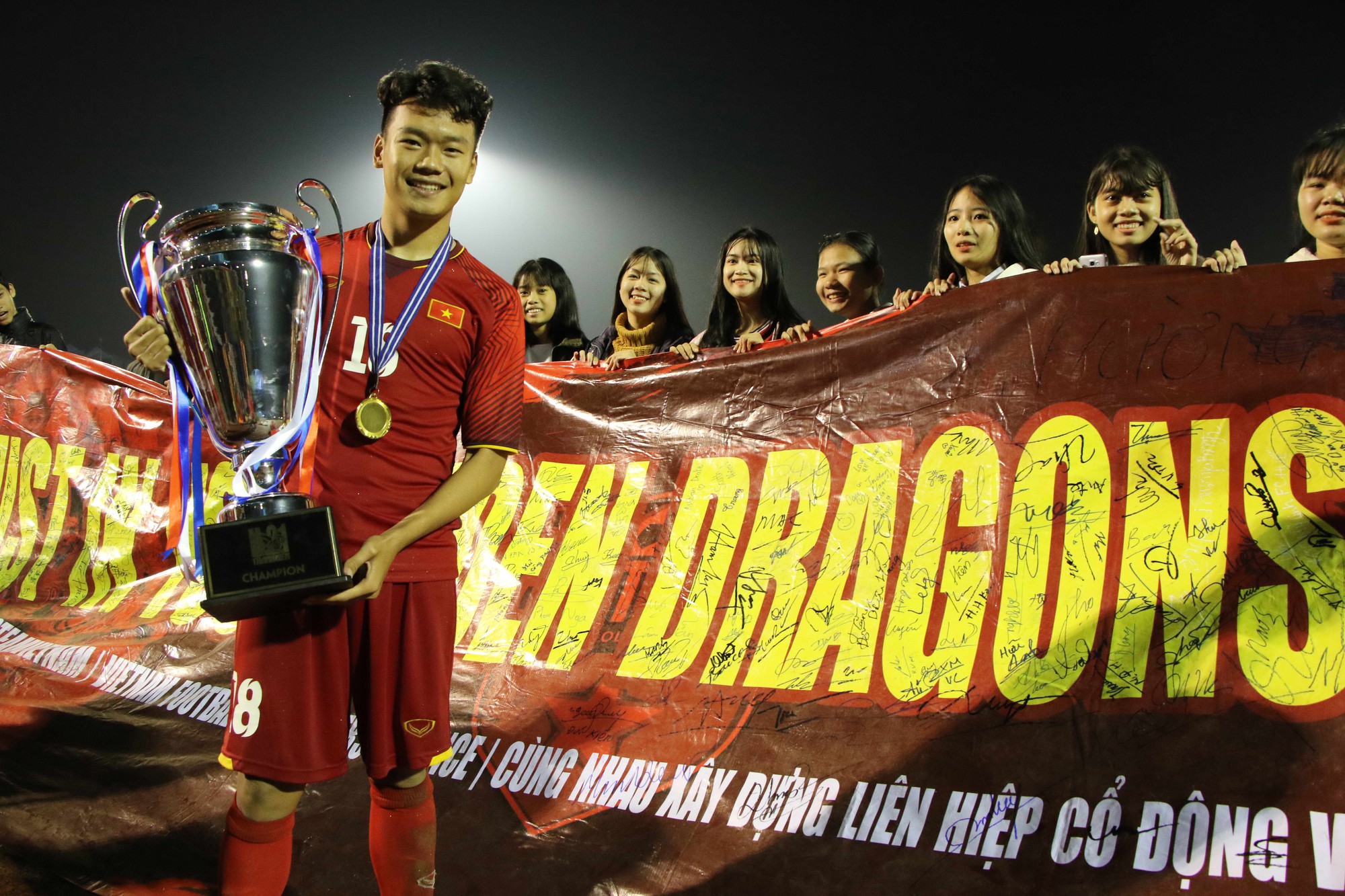 Việt Nam lội ngược d&ograve;ng thắng Myanmar, v&ocirc; địch Giải U21 quốc tế 2018 - Ảnh 4.