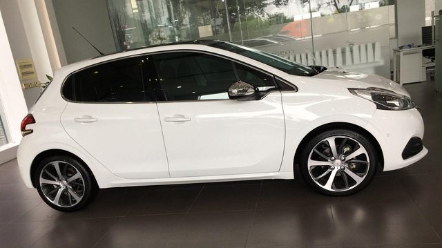 12 mẫu &ocirc;t&ocirc; biến mất: Lụi t&agrave;n v&igrave; ế - Ảnh 2.