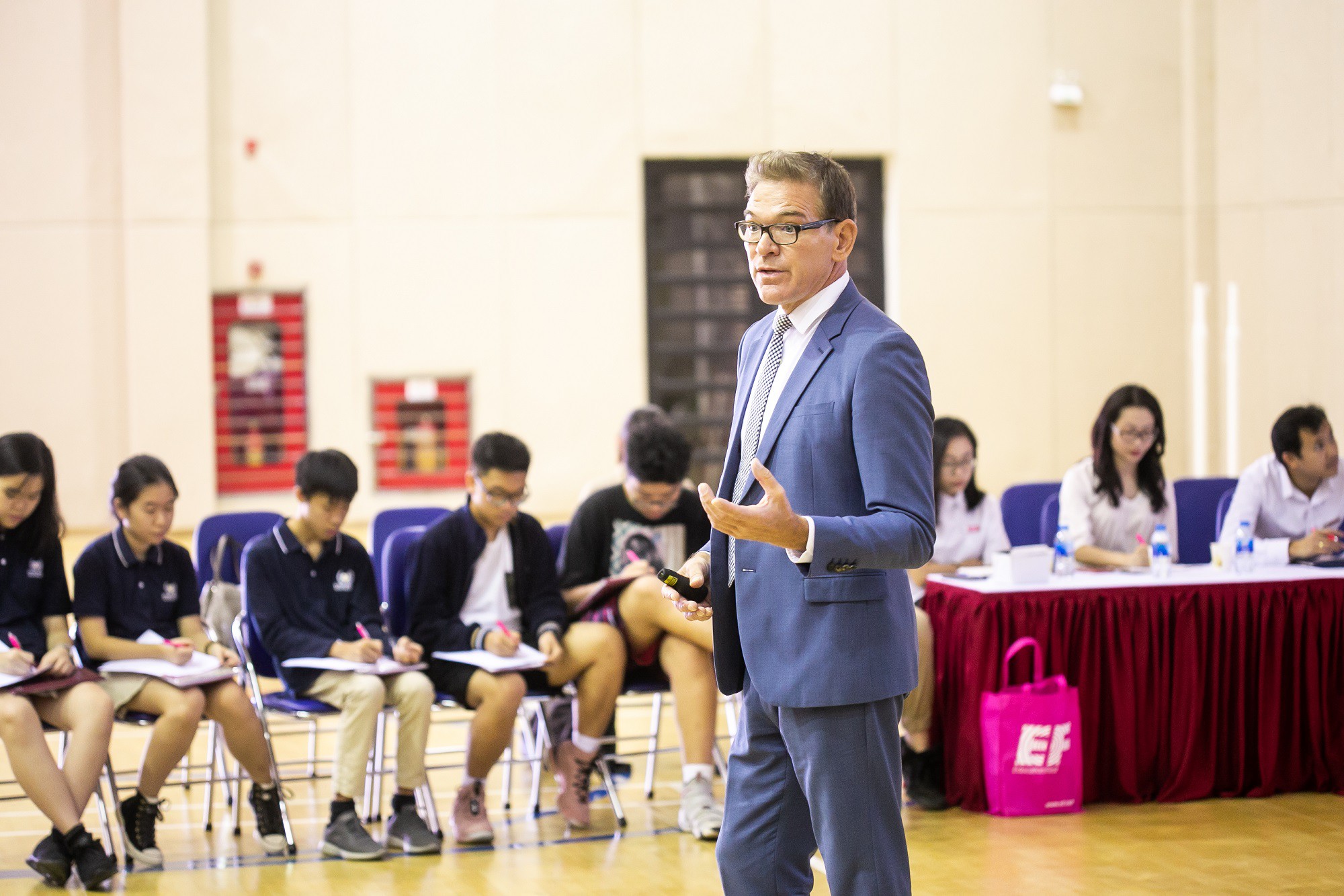 Học sinh Vinschool &ldquo;gọi vốn&rdquo; qua lớp học m&ocirc; phỏng show truyền h&igrave;nh Shark Tank - Ảnh 1.