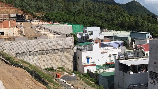 Trách nhiệm "chui" theo dự án