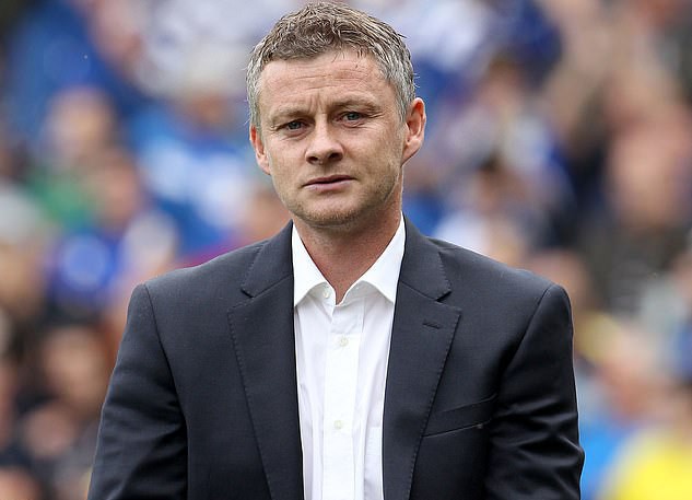 Rộ tin Solskjaer làm HLV tạm quyền Man United