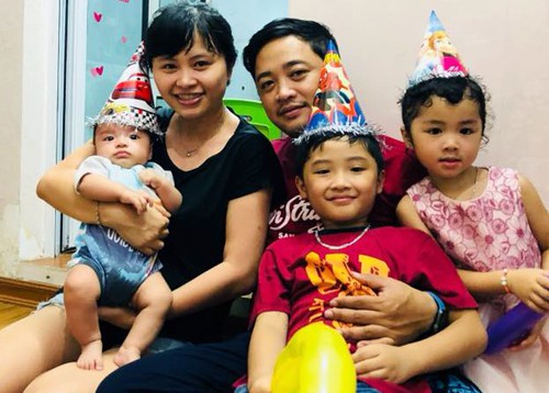 Bức ảnh chuyện tình qua hai mùa vô địch AFF Cup - Ảnh 2.
