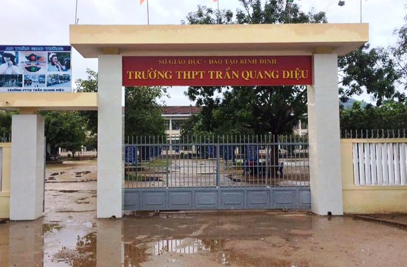 Thông tin bất ngờ về nguyên nhân nam sinh lớp 11 đánh thầy giáo nhập viện