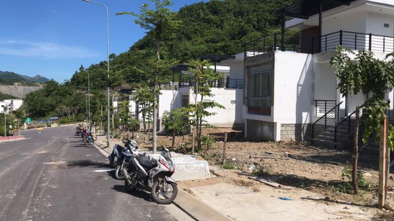 Khánh Hòa: Kinh doanh nhà đất nhan nhản sai phạm