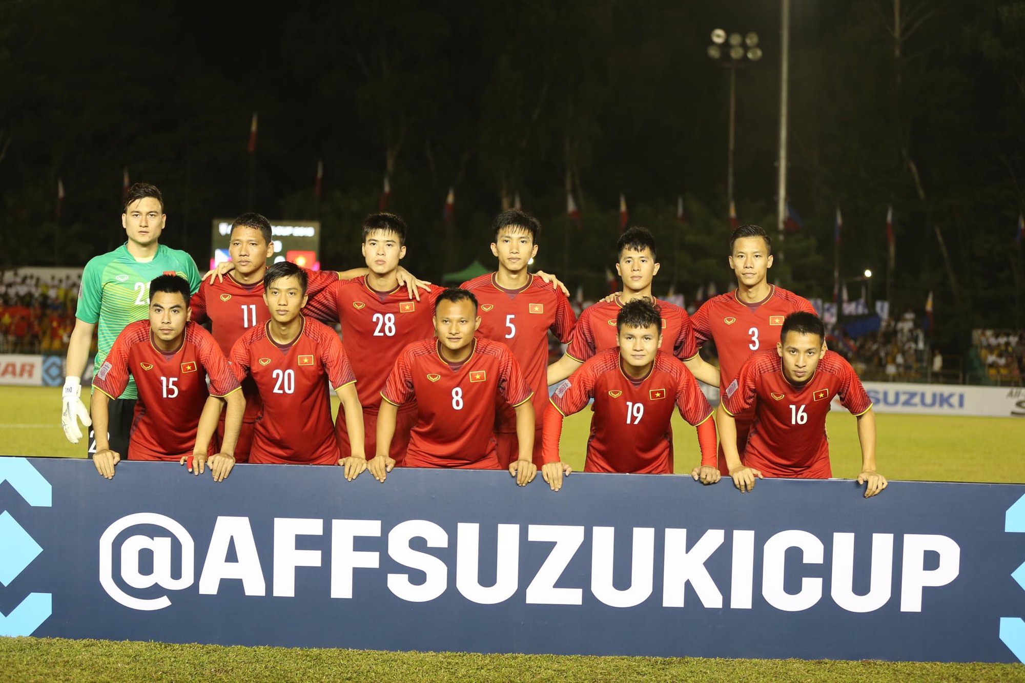 Clip: Thắng Philippines 2-1, tuyển Việt Nam vẫn tiếc nuối - Ảnh 11.