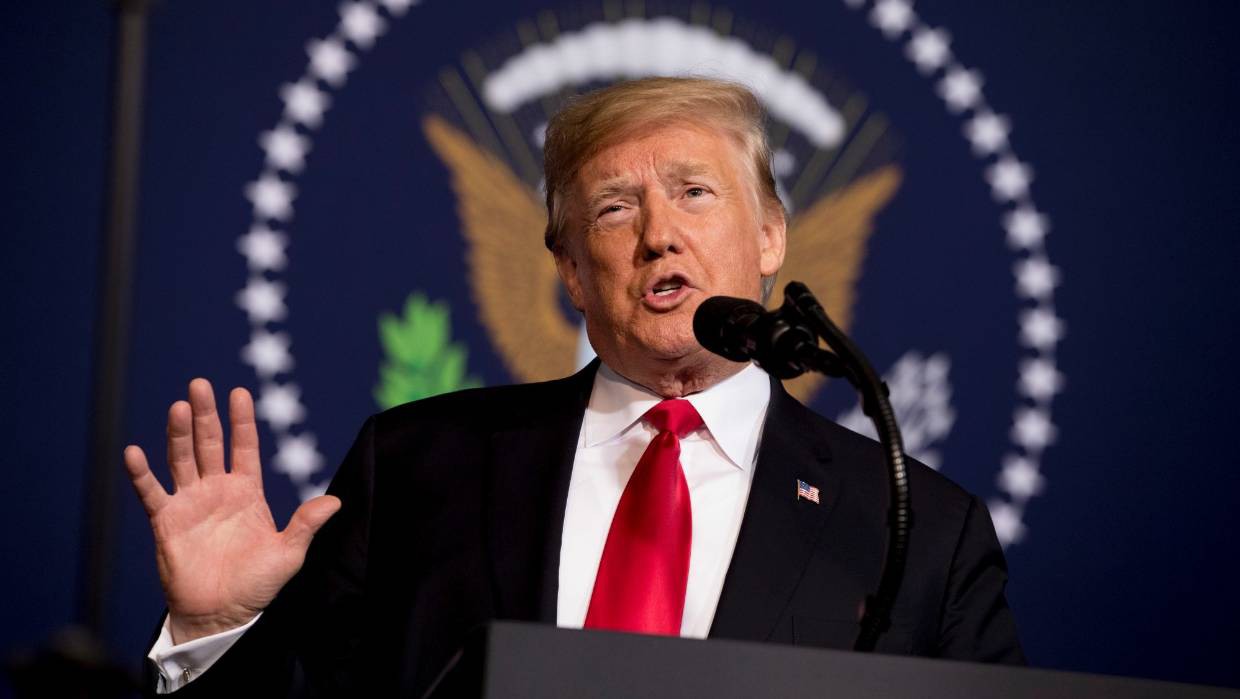 Rút quân khỏi Syria: Ông Trump quyết định đúng hay đầu hàng?