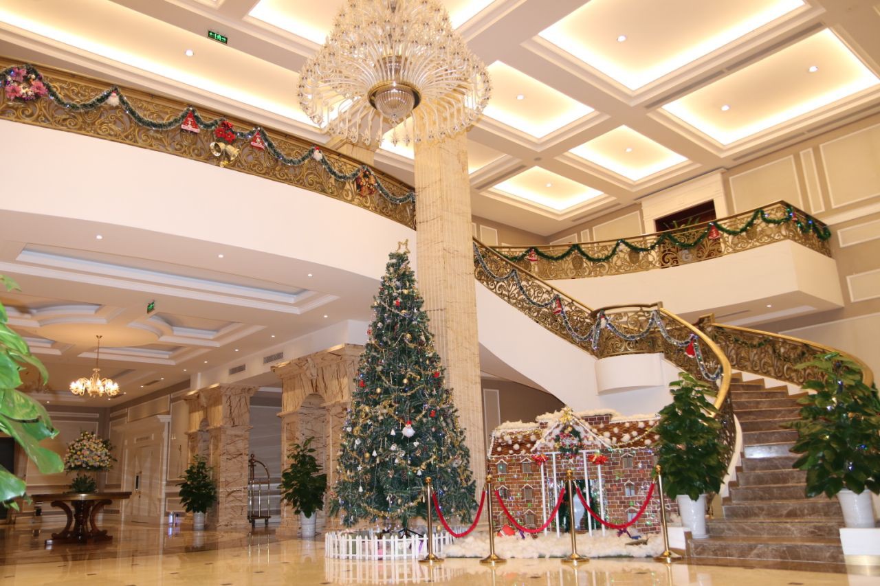 Đ&oacute;n năm mới ho&agrave;nh tr&aacute;ng v&agrave; độc đ&aacute;o tại resort 5 sao của Tập đo&agrave;n FLC - Ảnh 4.