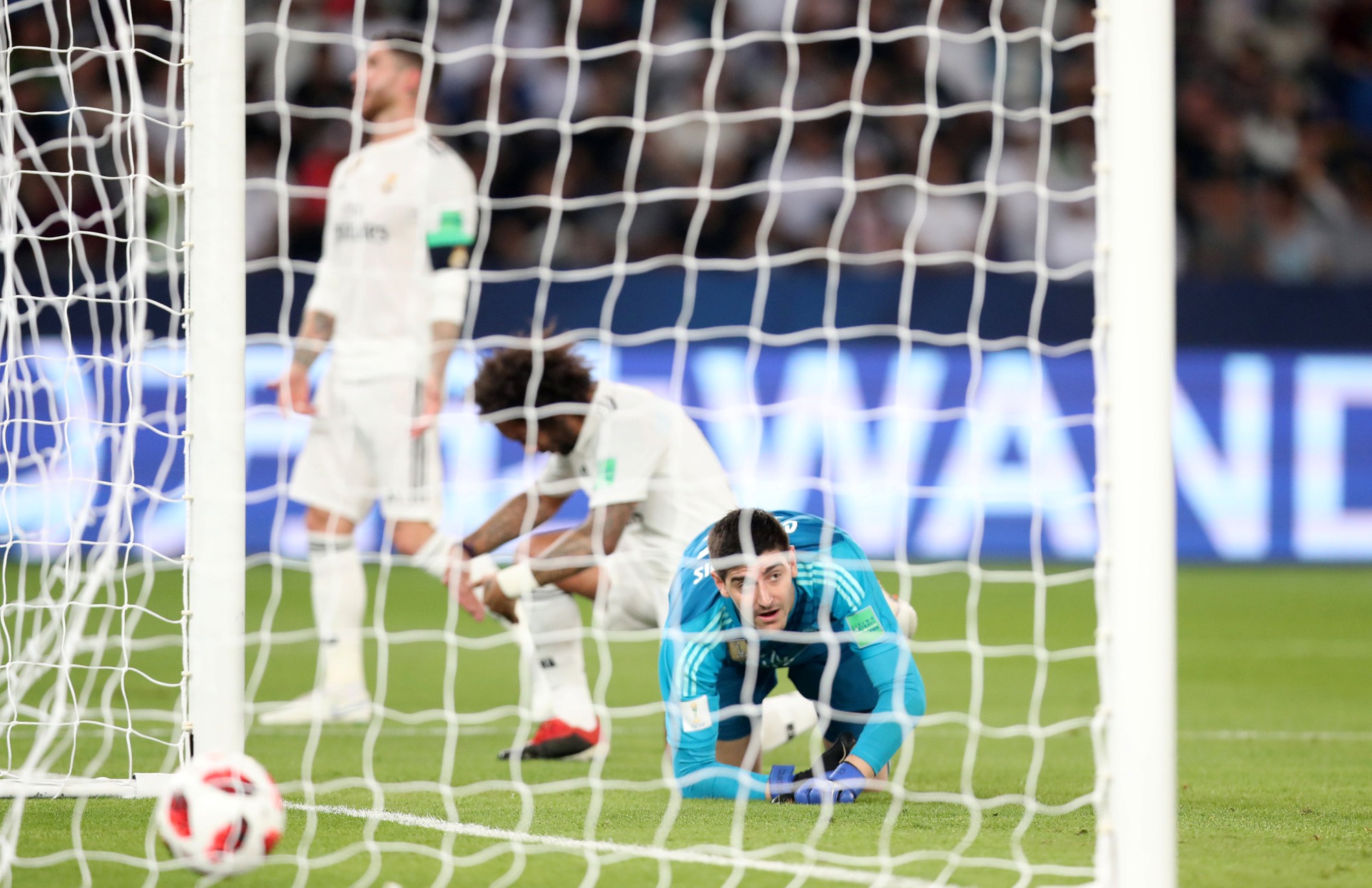 Gareth Bale lập hat-trick, Real Madrid v&agrave;o chung kết World Cup - Ảnh 6.