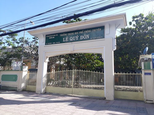 Lấy đất trường học rồi... "treo"