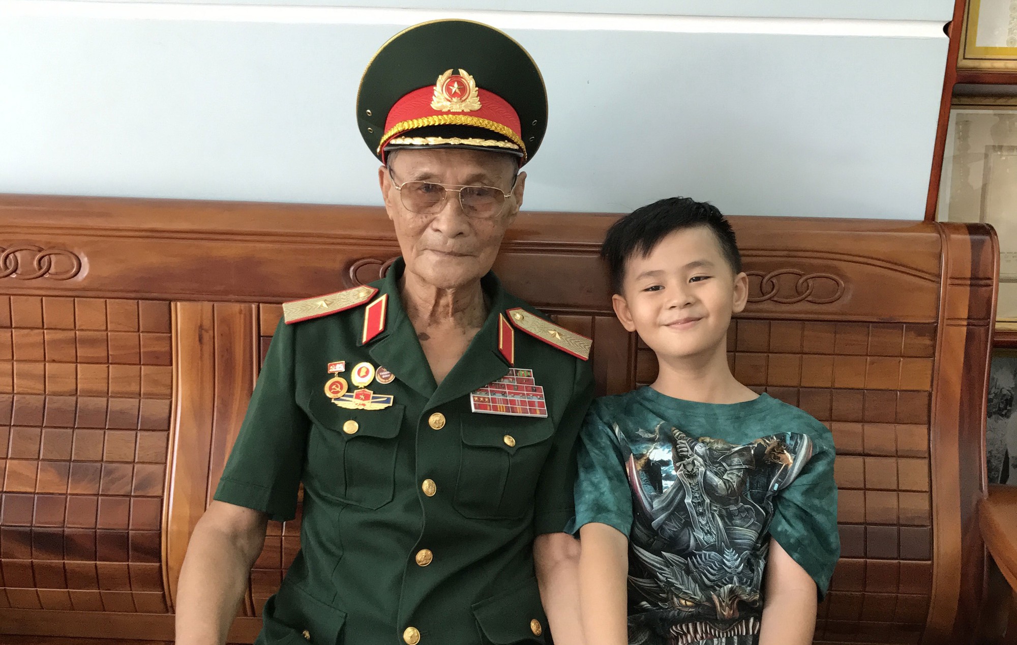 Xông pha thời chiến, cống hiến thời bình