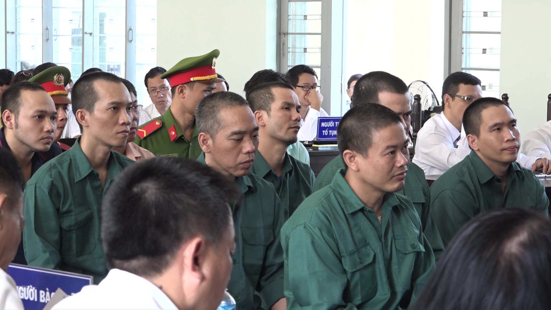 Tuy&ecirc;n &aacute;n 12 bị c&aacute;o trong vụ &aacute;n bu&ocirc;n lậu xăng dầu khủng ng&agrave;n tỉ - Ảnh 1.