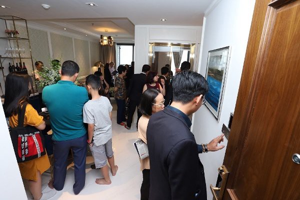 Loạn danh xưng si&ecirc;u sang: Quản l&yacute; c&aacute;ch n&agrave;o? - Ảnh 2.