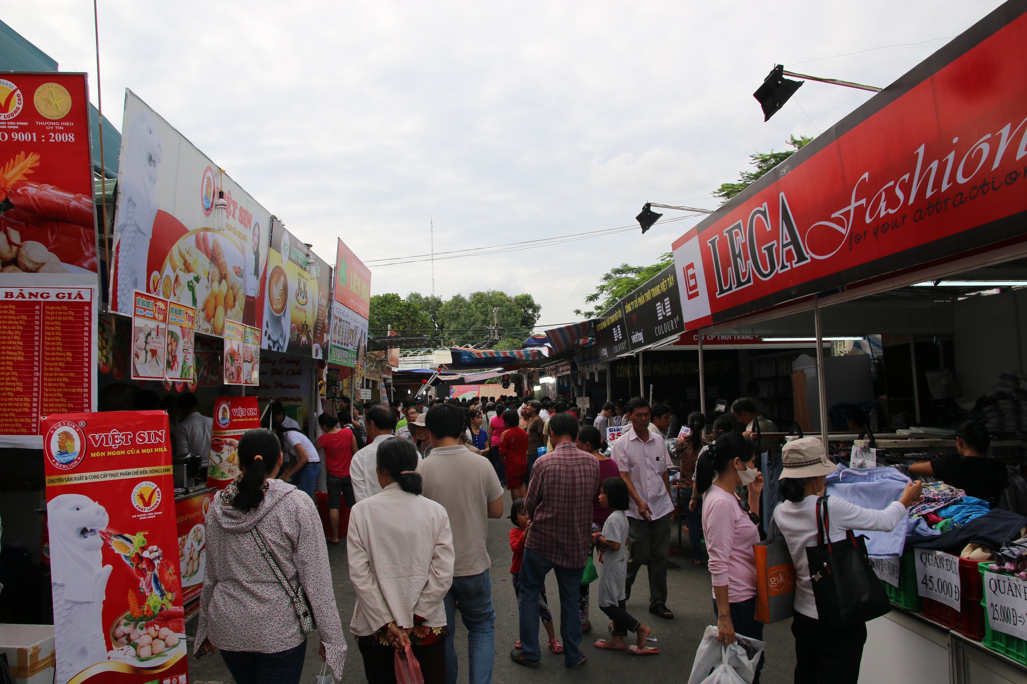 Hội chợ x&uacute;c tiến ti&ecirc;u d&ugrave;ng năm 2018 - Ảnh 6.