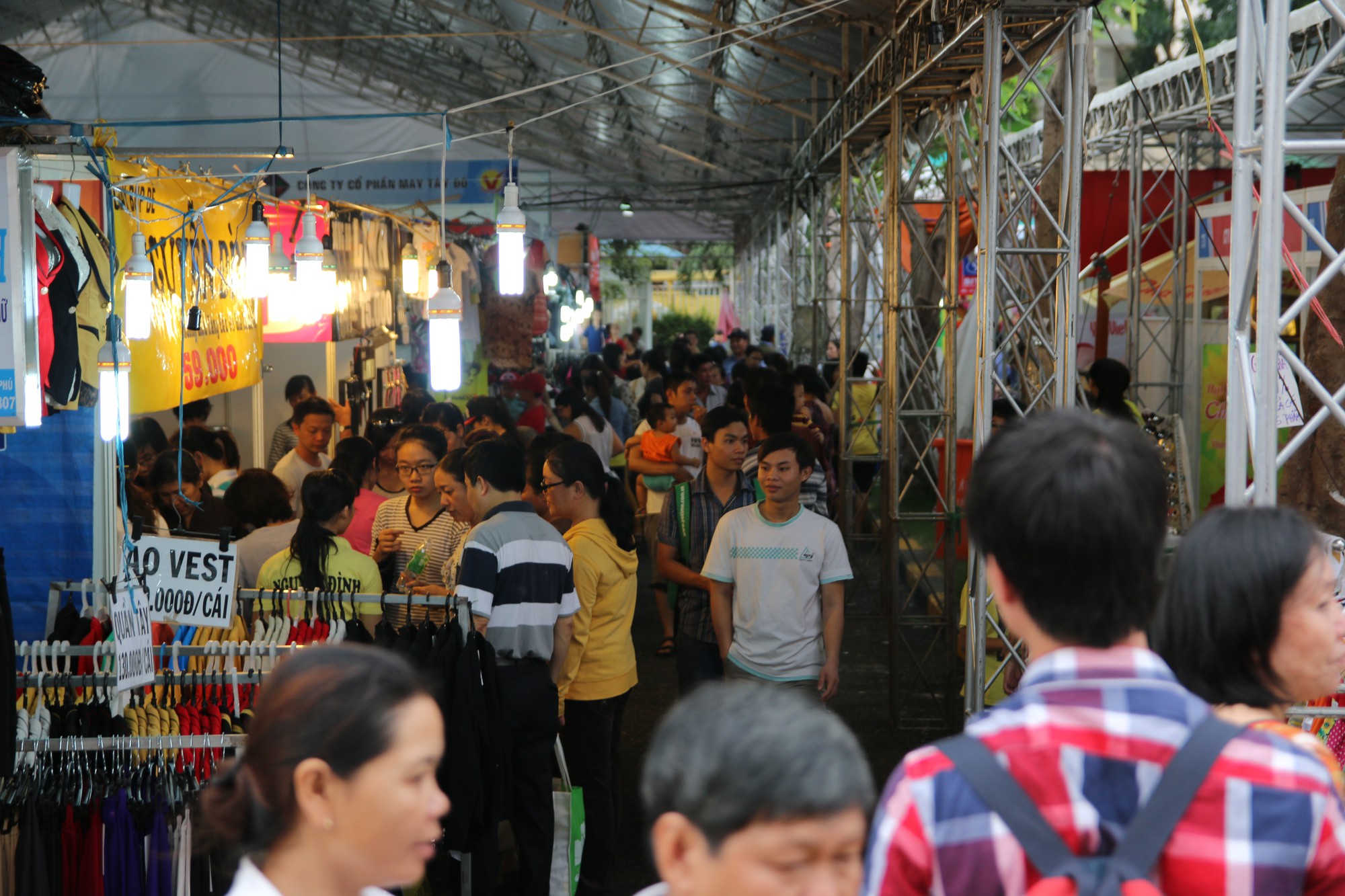 Hội chợ x&uacute;c tiến ti&ecirc;u d&ugrave;ng năm 2018 - Ảnh 5.