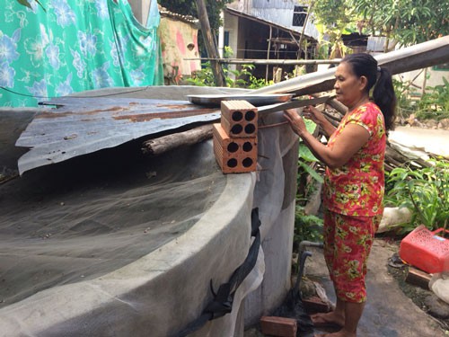 Hàng trăm hộ dân chờ nước sạch - Ảnh 1.