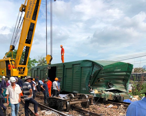 Ngành đường sắt ra tay chặn tai nạn