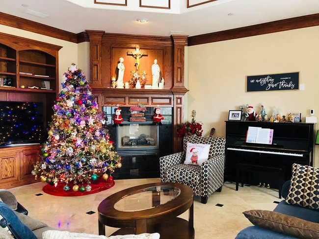 C&ugrave;ng ngắm c&aacute;c Sao Việt trang tr&iacute; nh&agrave; đ&oacute;n Noel đầy m&agrave;u sắc - Ảnh 17.