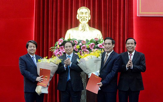 Công bố quyết định của Bộ Chính trị về công tác cán bộ