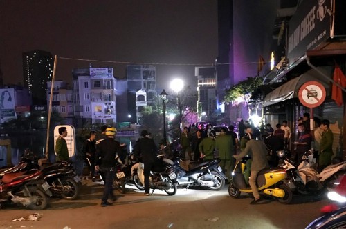 Hải Phòng: Hỗn chiến kinh hoàng trước quán bar, nổ 5 phát súng