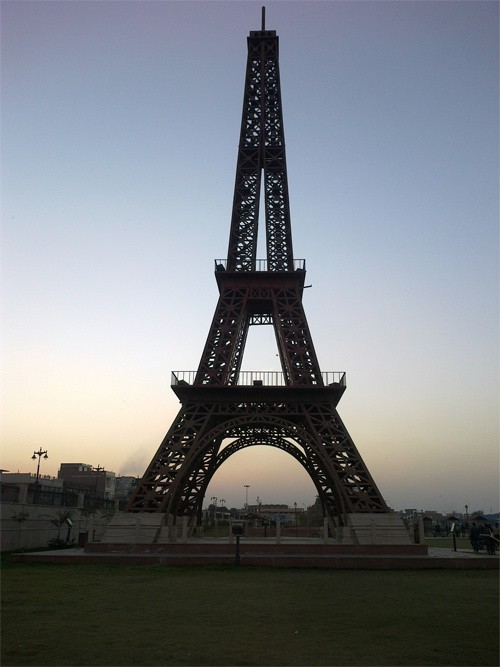 10 nơi ngắm th&aacute;p Eiffel m&agrave; kh&ocirc;ng cần tới Ph&aacute;p - Ảnh 10.
