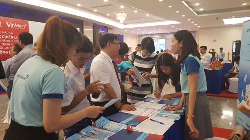 200.000 công nhân được hưởng các chương trình phúc lợi - Ảnh 1.