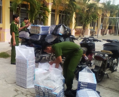 Bu&ocirc;n lậu v&ugrave;ng bi&ecirc;n lại n&oacute;ng - Ảnh 2.