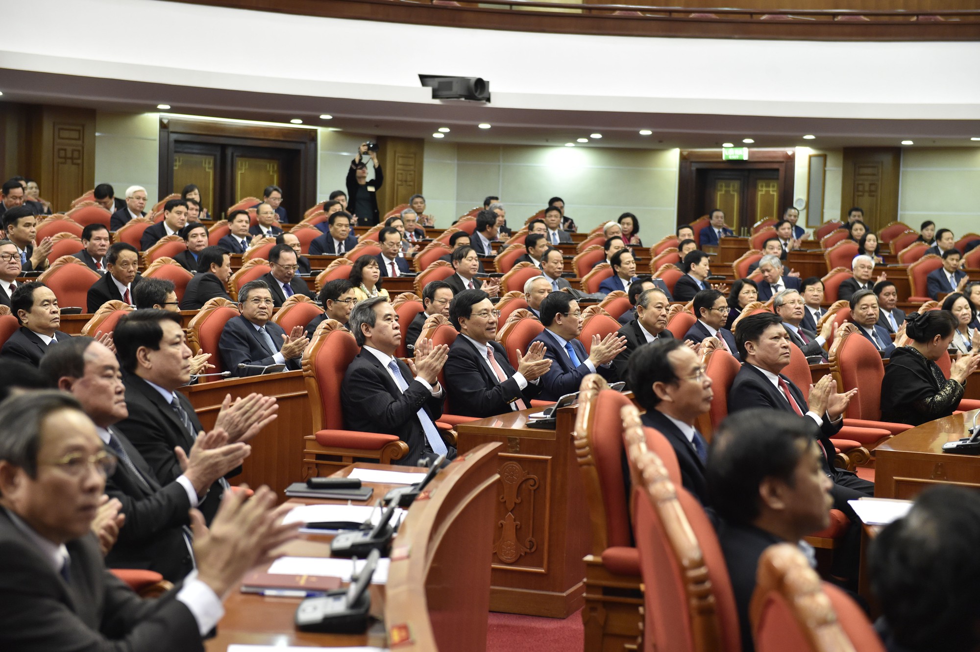 Không đủ chuẩn, phải ra khỏi quy hoạch