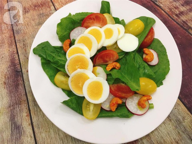 Làm đẹp đón Tết với 3 món salad ngon thần thánh