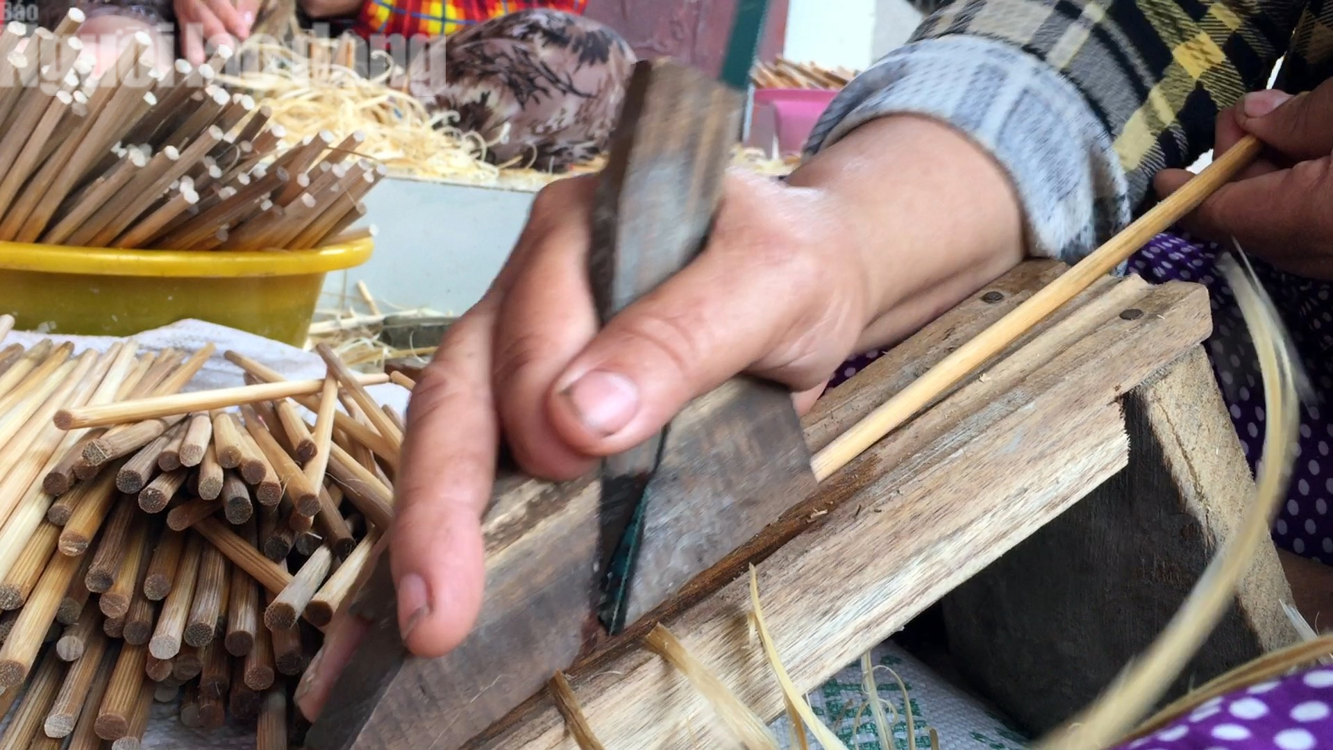 B&iacute; quyết bảo vệ sức khỏe người d&ugrave;ng của x&oacute;m đũa tre sạch ở miền T&acirc;y - Ảnh 6.