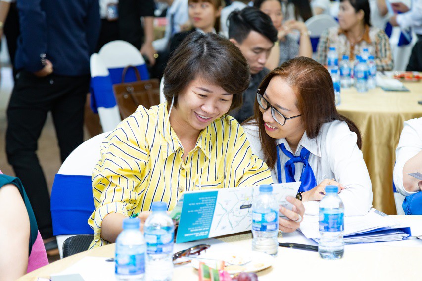 Harbor Center lấp đầy 80% giỏ hàng ngày công bố