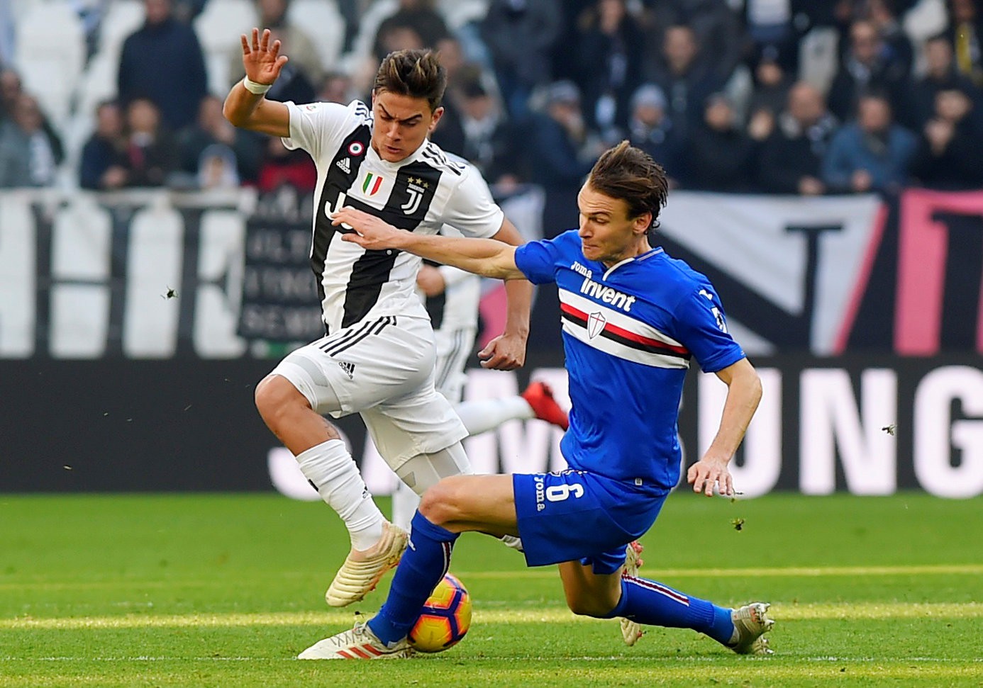 Clip: Juventus v&ocirc; địch m&ugrave;a Đ&ocirc;ng, Ronaldo v&ocirc; địch ghi b&agrave;n Serie A - Ảnh 2.