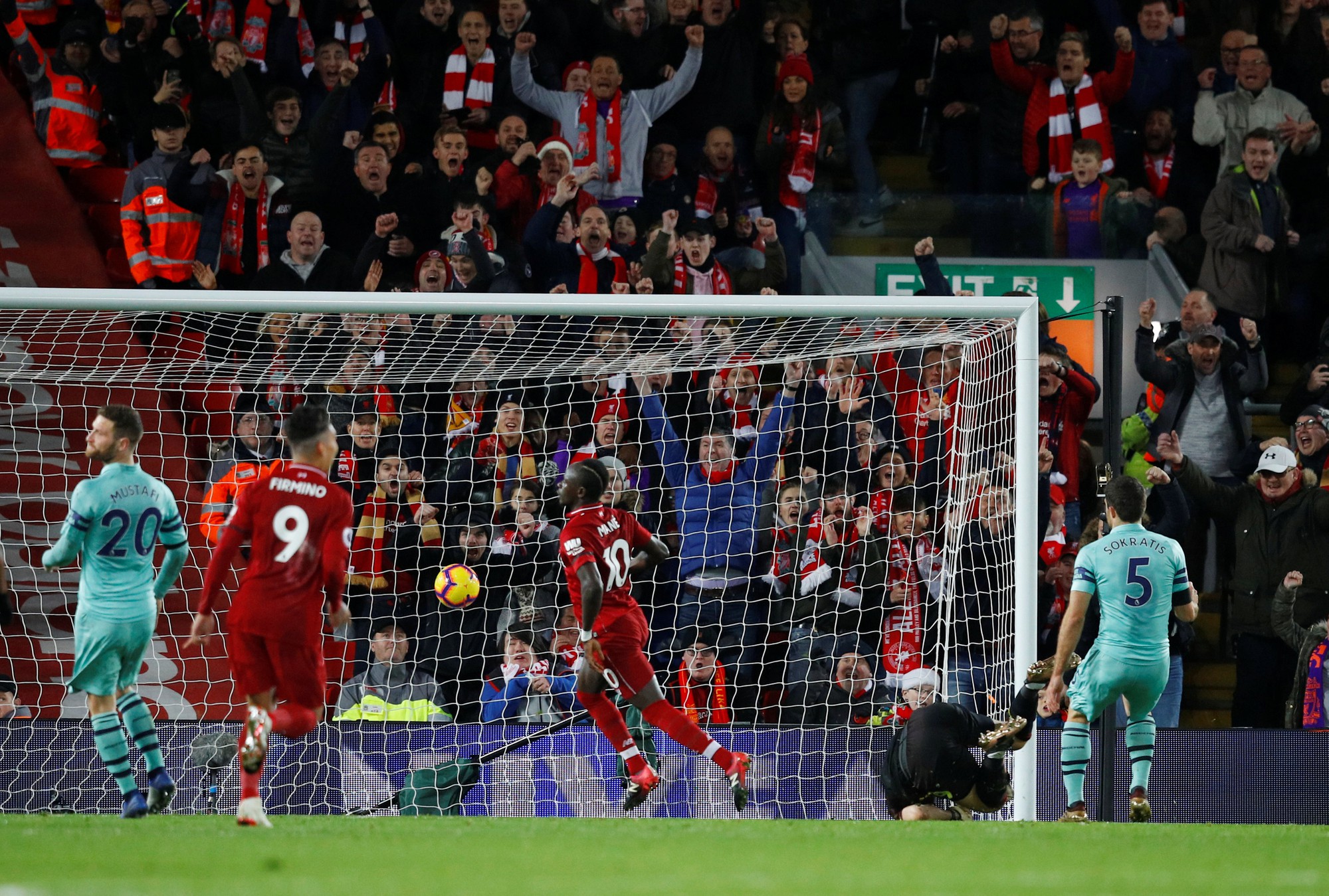 Liverpool vùi dập Arsenal đêm cuối năm ở Anfield - Ảnh 5.
