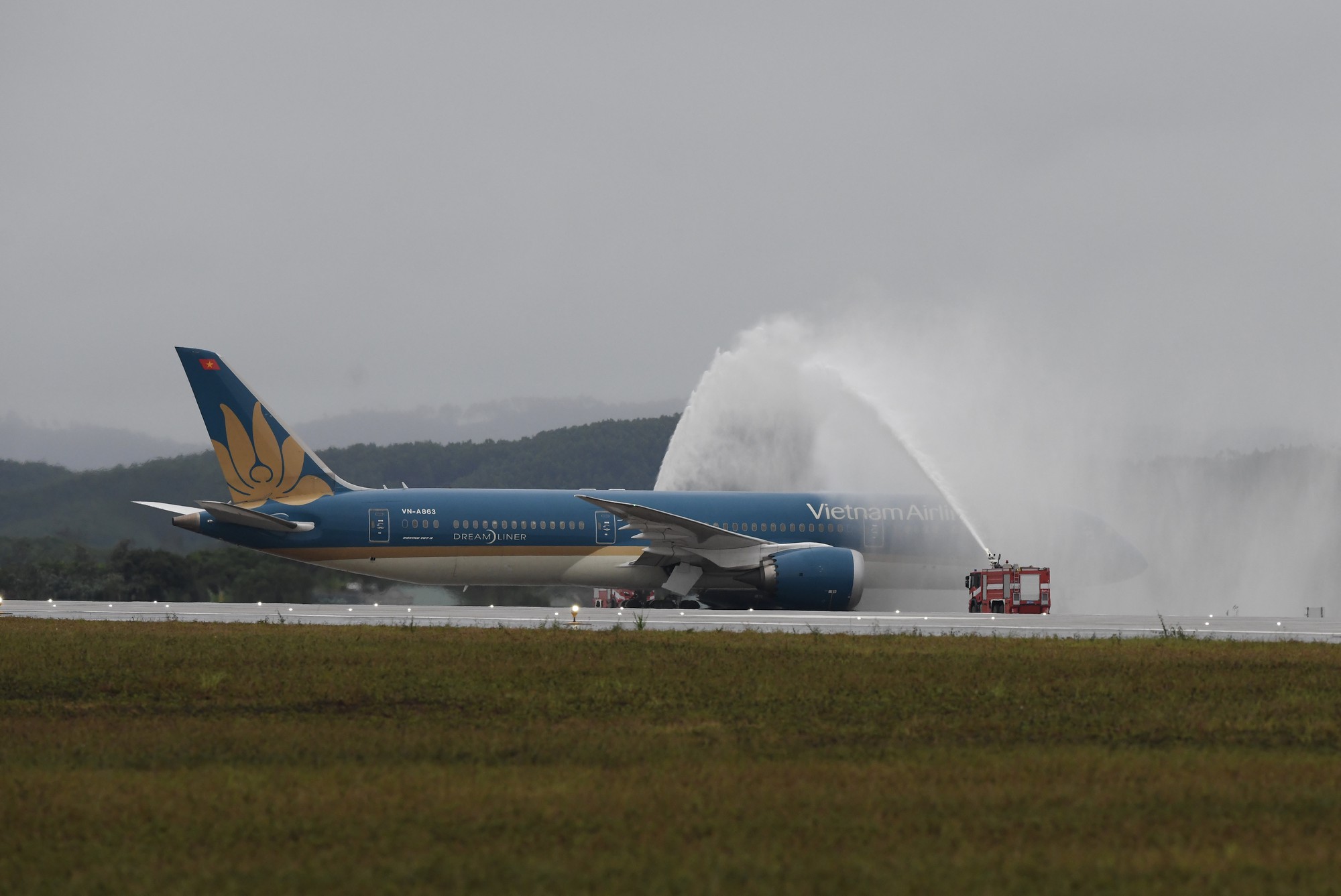 Khai trương sân bay quốc tế Vân Đồn, đón siêu máy bay Boeing 787 từ TP HCM - Ảnh 11.