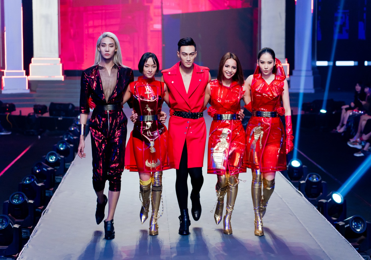 Chung kết The Face Vietnam 2018 bị cắt s&oacute;ng v&igrave; d&agrave;i d&ograve;ng, n&oacute;i nhiều - Ảnh 3.