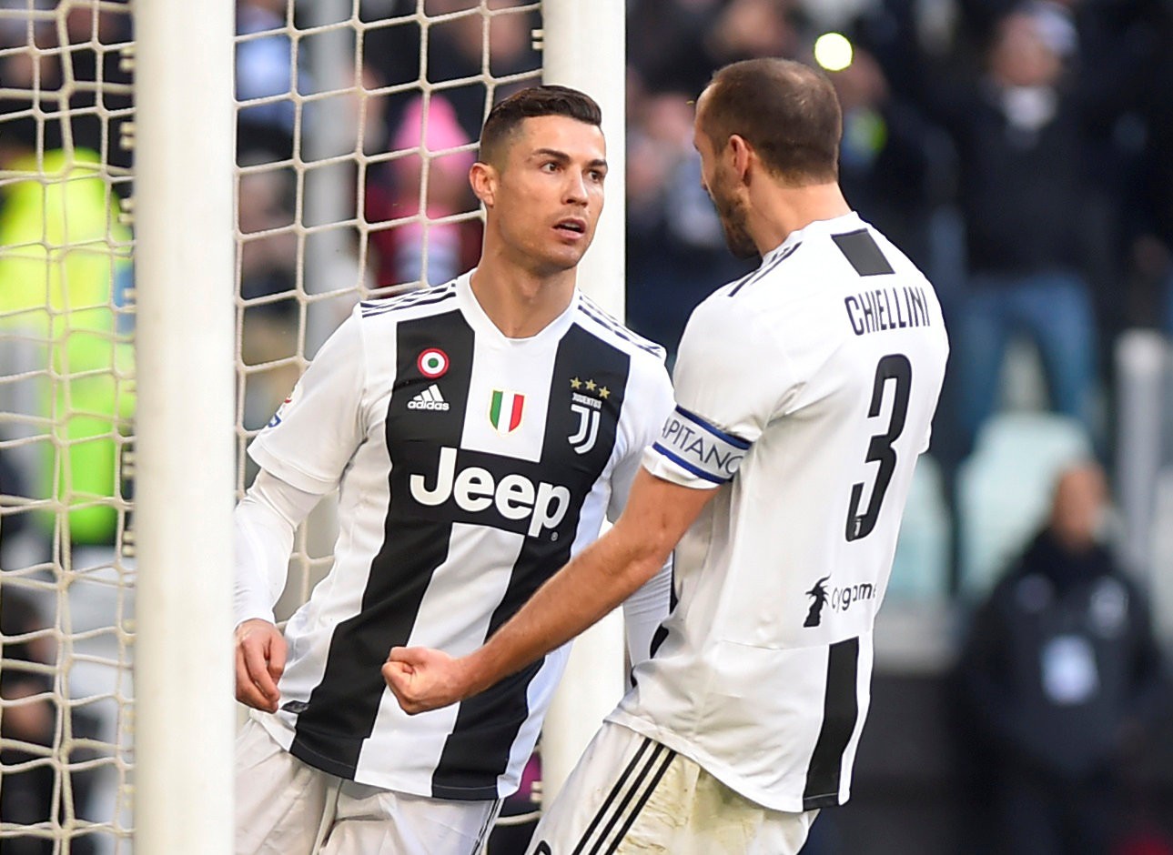 Clip: Juventus v&ocirc; địch m&ugrave;a Đ&ocirc;ng, Ronaldo v&ocirc; địch ghi b&agrave;n Serie A - Ảnh 5.