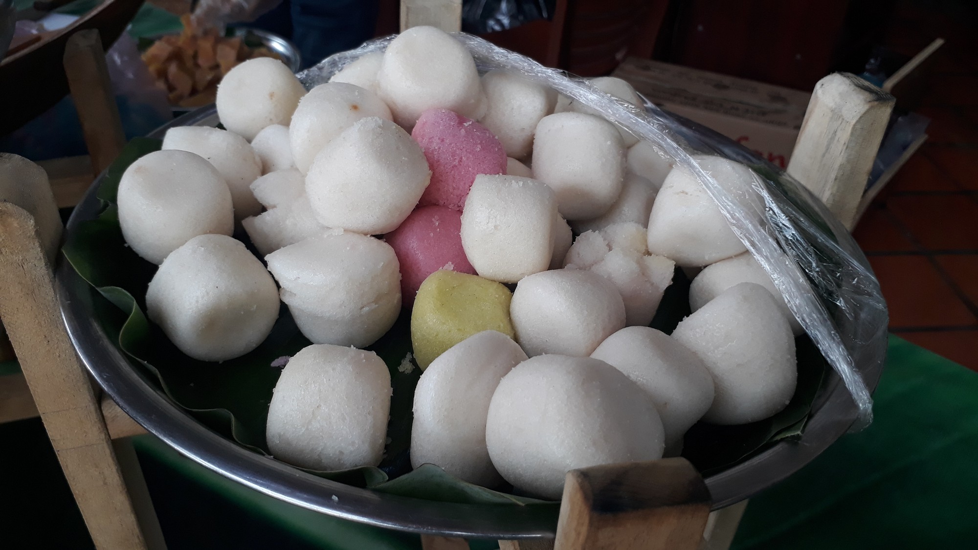 Tết Dương lịch, về Sa Đéc thưởng thức bánh ngon, nghe đờn ca tài tử - Ảnh 3.