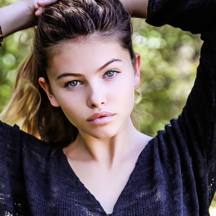 Thylane Blondeau 2 lần dẫn đầu danh sách đẹp nhất thế giới - Ảnh 9.