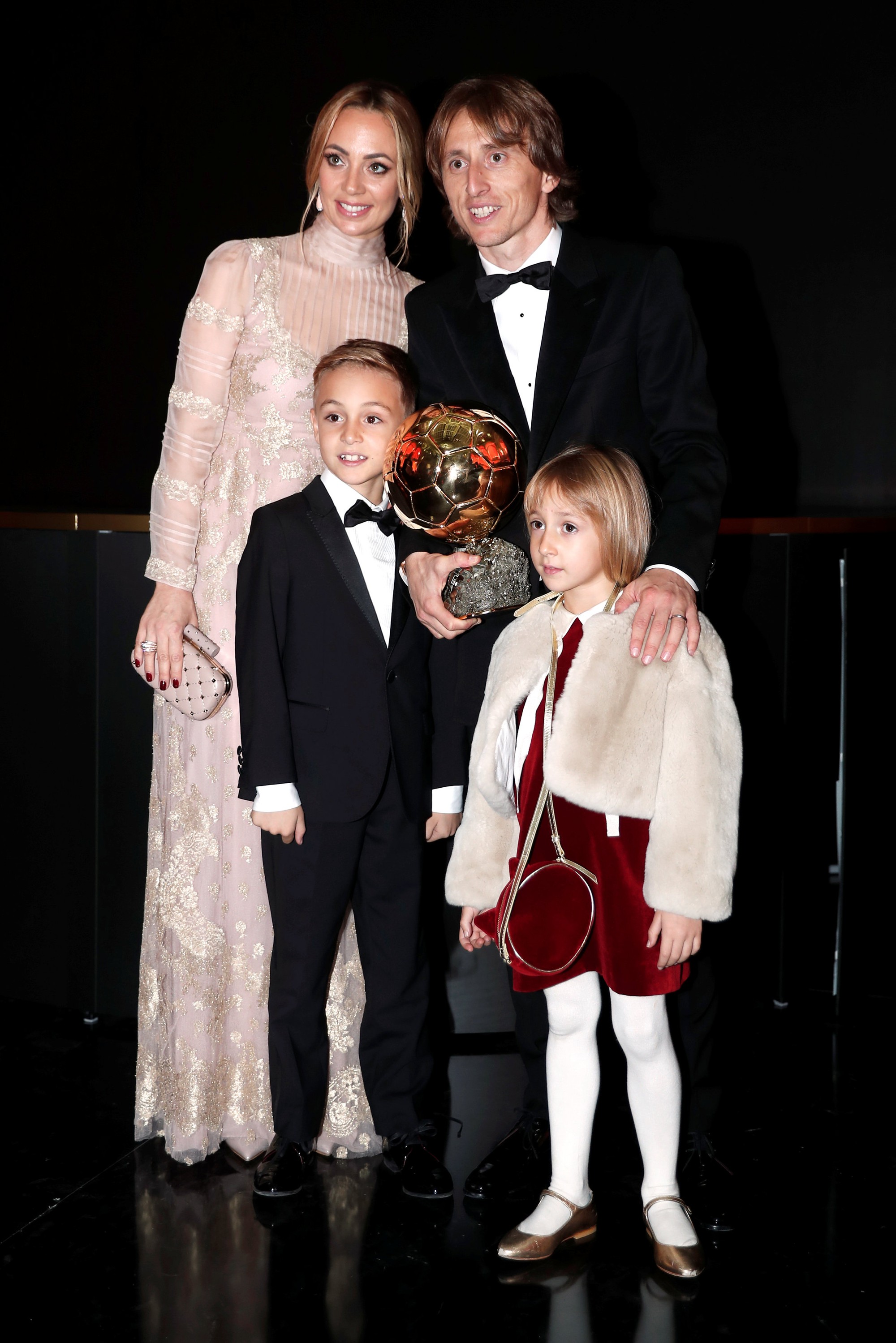 Hậu kỷ nguy&ecirc;n Messi-Ronaldo, Luka Modric chiến thắng Quả b&oacute;ng v&agrave;ng - Ảnh 8.