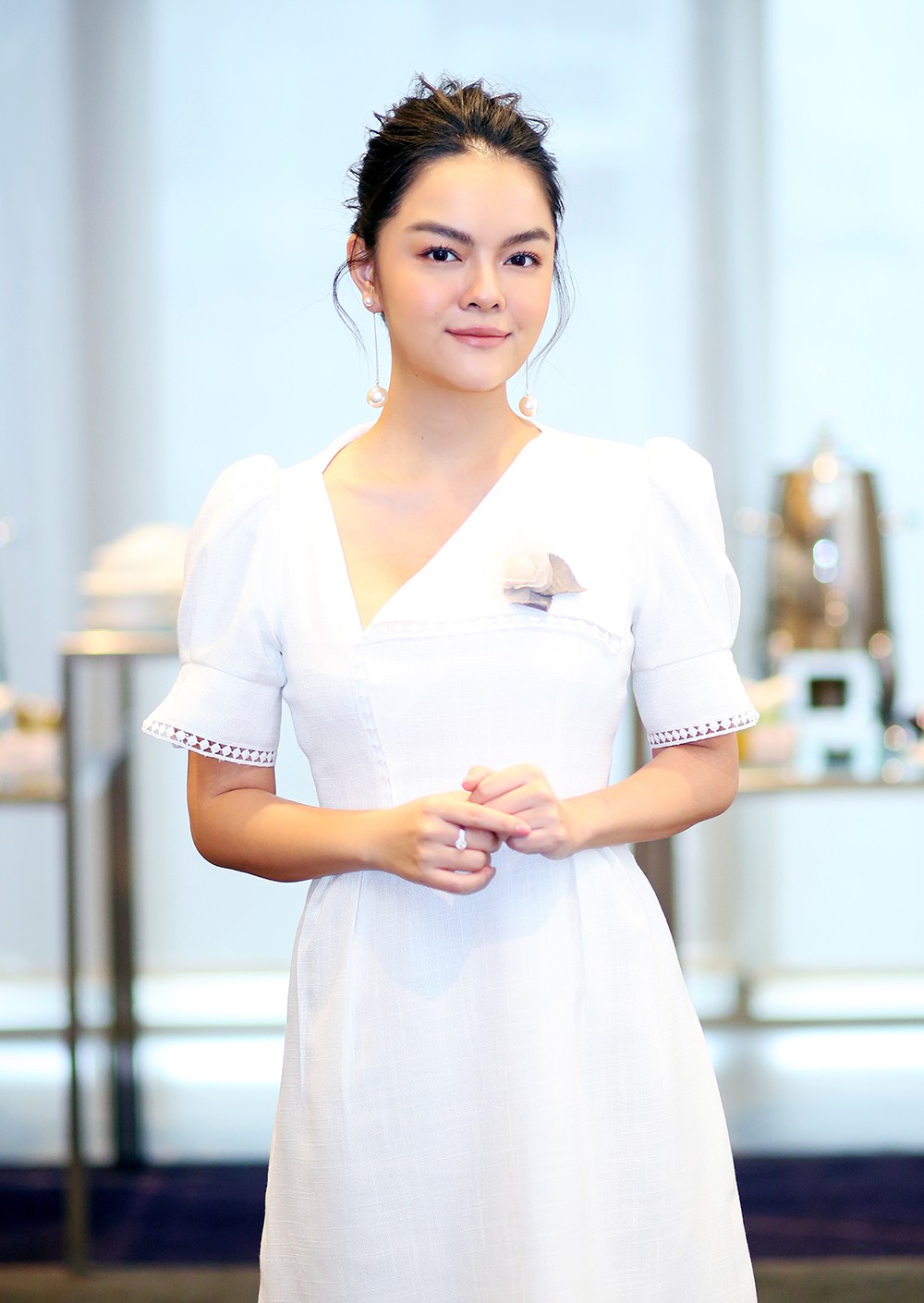 Nỗi l&ograve;ng thương con v&ocirc; tận của sao Việt sau ly h&ocirc;n - Ảnh 1.