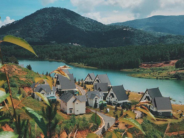 Đà Lạt vừa có ngôi làng thu nhỏ châu Âu - Ảnh 2.