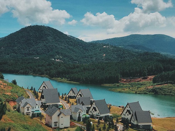 Đà Lạt vừa có ngôi làng thu nhỏ châu Âu - Ảnh 3.
