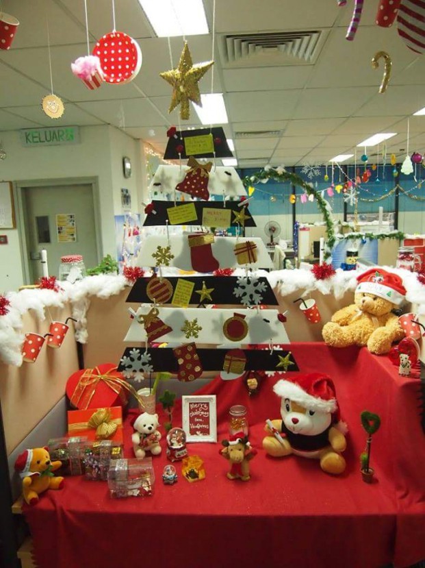 Gợi &yacute; trang tr&iacute; Noel cho văn ph&ograve;ng c&ocirc;ng ty đẹp v&agrave; ấn tượng nhất - Ảnh 18.