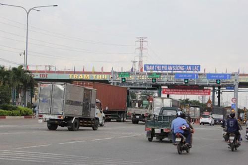 Trạm thu phí BOT An Sương - An Lạc: Bất ngờ với 4 cây cầu