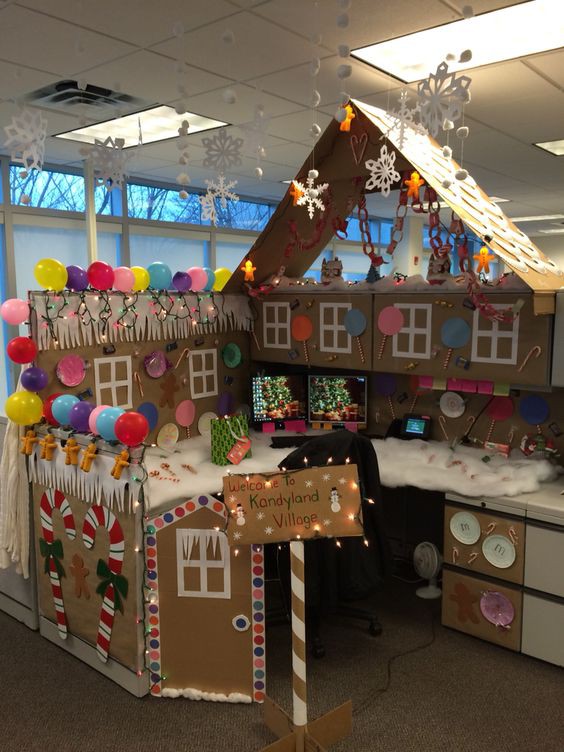 Gợi &yacute; trang tr&iacute; Noel cho văn ph&ograve;ng c&ocirc;ng ty đẹp v&agrave; ấn tượng nhất - Ảnh 8.