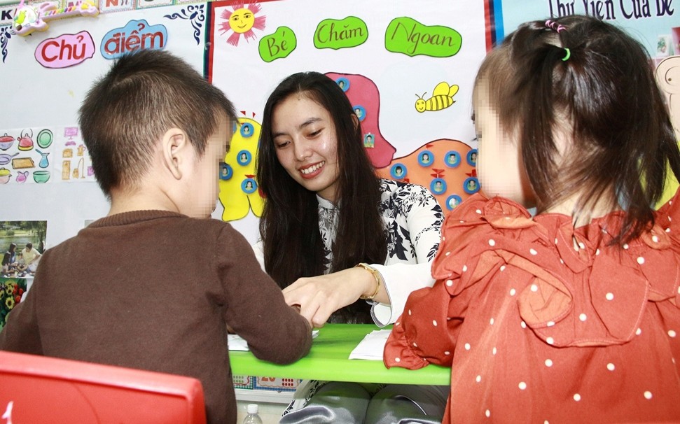 Nặng lòng với trẻ tự kỷ